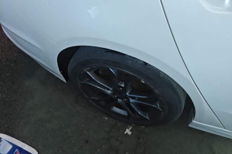 Used Ford Mondeo 2018 EcoBoost 180 Cognac Special Edition Right Rear Wheel Hub