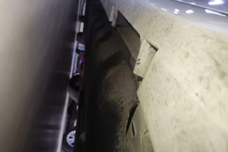 Used Ford Mondeo 2018 EcoBoost 180 Smart Control Fashion Model China VI Standard Right Side Sill