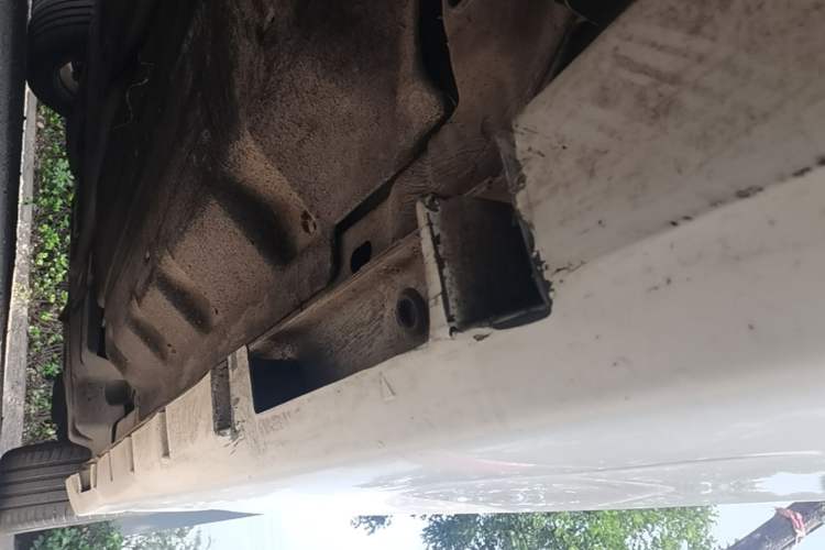 Used Ford Mondeo 2018 EcoBoost 180 Fashion Edition Right Side Sill