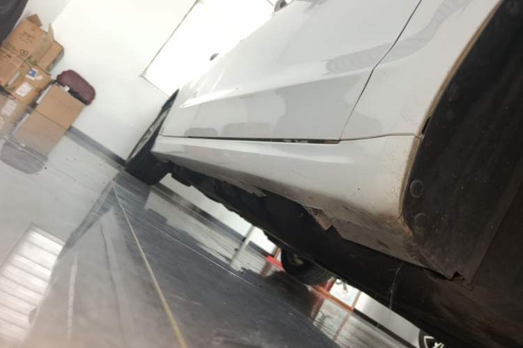 Used Ford Mondeo 2018 EcoBoost 200 Smart Control Fashion Model China VI Standard Right Side Sill