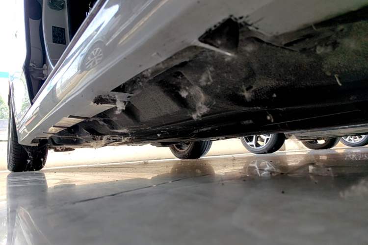 Used Ford Mondeo 2018 EcoBoost 180 Fashion Edition Right Side Sill
