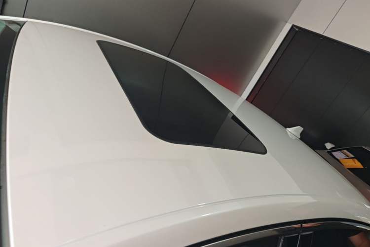 Used Ford Mondeo 2018 EcoBoost 180 Smart Control Fashion Model China VI Standard Roof