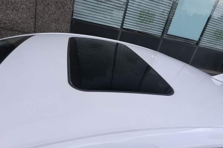 Used Ford Mondeo 2018 EcoBoost 180 Smart Control Fashion Model China V Standard Roof