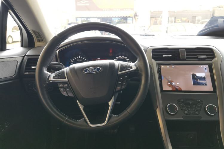 Used Ford Mondeo 2018 EcoBoost 200 Stylish Model Steering Wheel