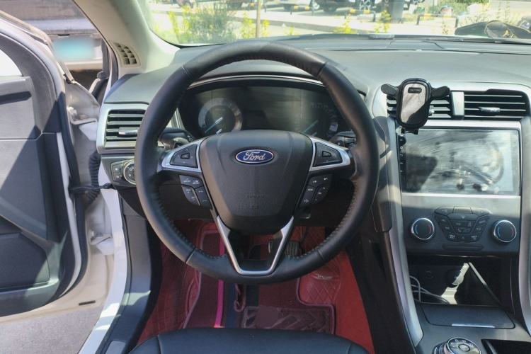 Used Ford Mondeo 2018 EcoBoost 200 Smart Control Fashion Model China V Standard Steering Wheel