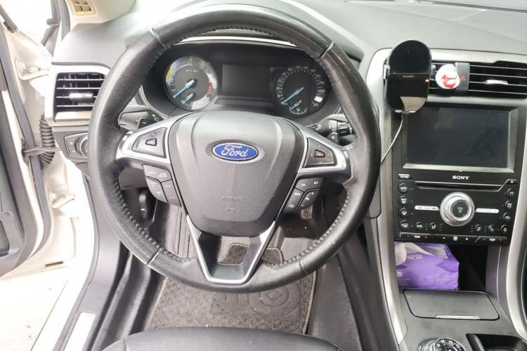 Used Ford Mondeo 2018 EcoBoost 180 Fashion Edition Steering Wheel