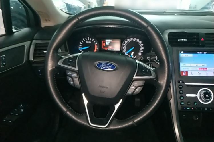 Used Ford Mondeo 2018 EcoBoost 180 Fashion Edition Steering Wheel