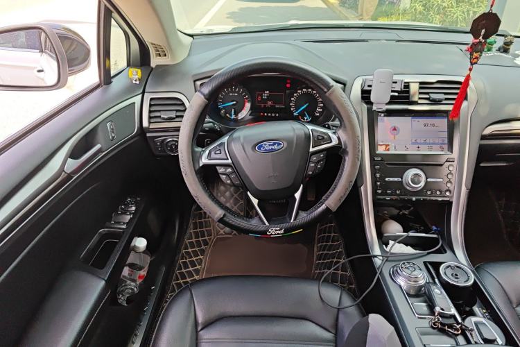 Used Ford Mondeo 2018 EcoBoost 200 Smart Control Fashion Model China V Standard Steering Wheel