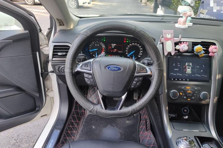 Used Ford Mondeo 2018 EcoBoost 180 Fashion Edition Steering Wheel