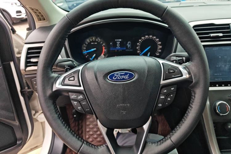 Used Ford Mondeo 2018 EcoBoost 180 Fashion Edition Steering Wheel