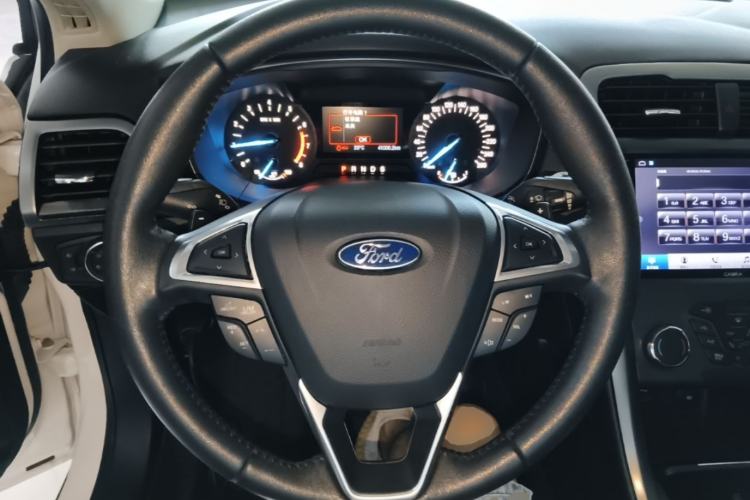 Used Ford Mondeo 2018 EcoBoost 180 Fashion Edition Steering Wheel