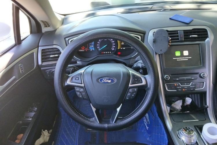 Used Ford Mondeo 2018 EcoBoost 200 Luxury Model Steering Wheel
