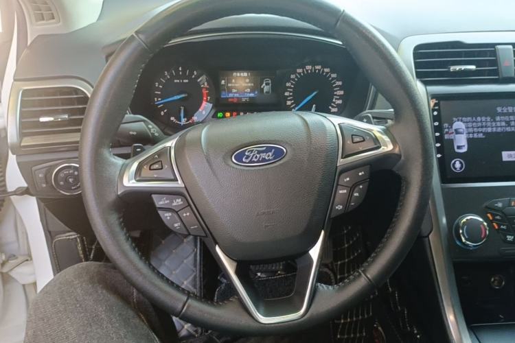 Used Ford Mondeo 2018 EcoBoost 180 Fashion Edition Steering Wheel