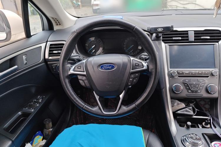 Used Ford Mondeo 2018 EcoBoost 200 Stylish Model Steering Wheel