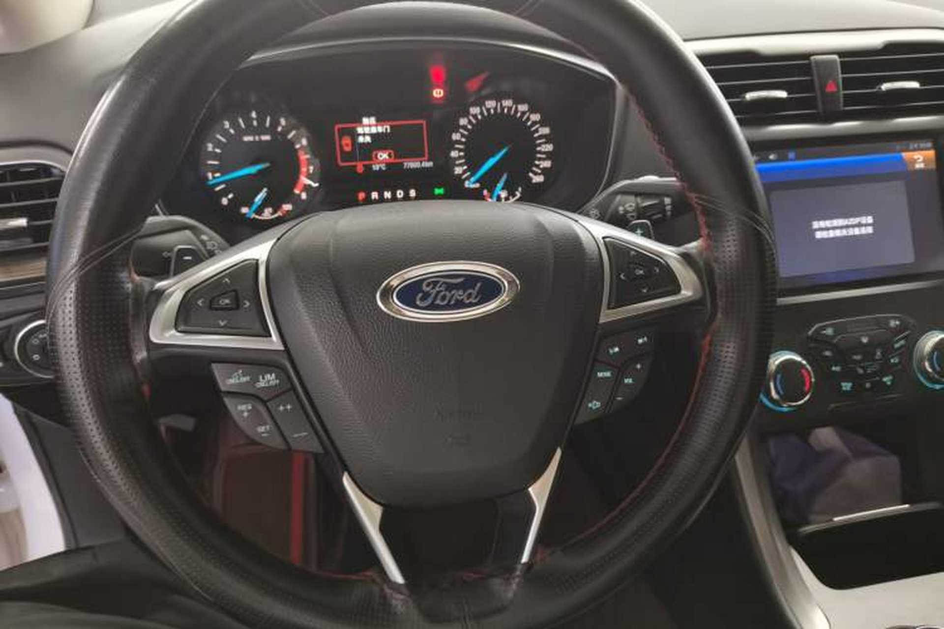 Used Ford Mondeo 2018 EcoBoost 180 Smart Control Fashion Model China VI Standard Steering Wheel