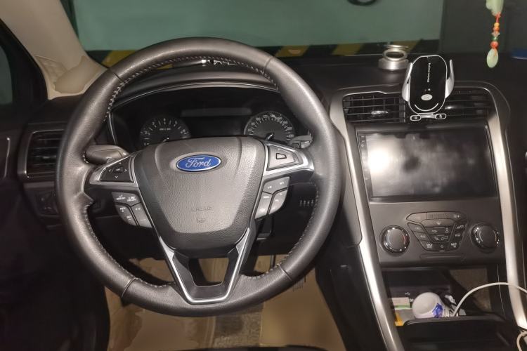 Used Ford Mondeo 2018 EcoBoost 180 Smart Control Fashion Model China V Standard Steering Wheel