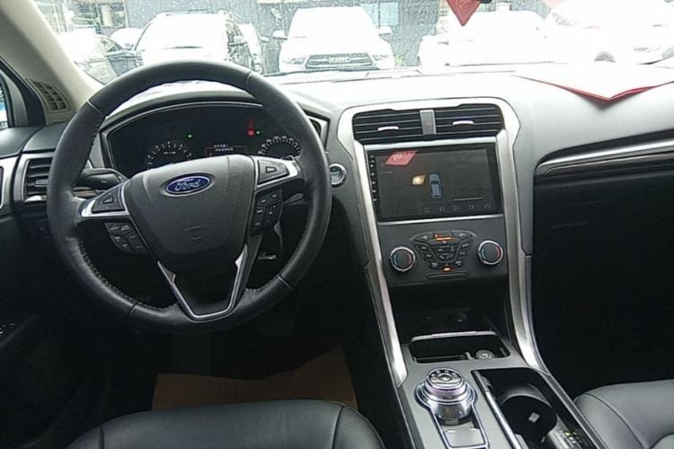 Used Ford Mondeo 2018 EcoBoost 180 Fashion Edition Steering Wheel