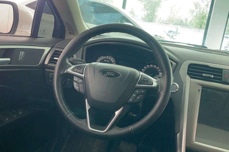 Used Ford Mondeo 2018 EcoBoost 180 Fashion Edition Steering Wheel