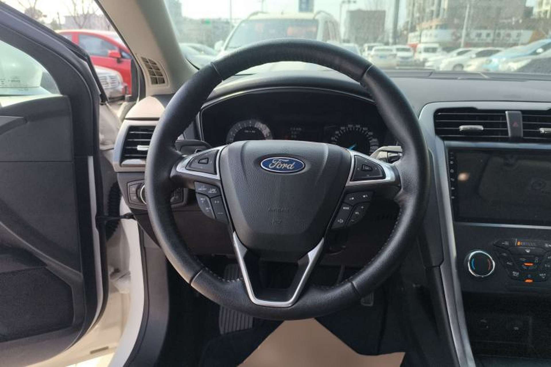Used Ford Mondeo 2018 EcoBoost 180 Smart Control Fashion Model China V Standard Steering Wheel