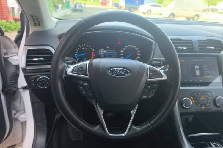 Used Ford Mondeo 2018 EcoBoost 180 Fashion Edition Steering Wheel