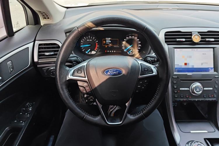Used Ford Mondeo 2018 EcoBoost 200 Smart Control Fashion Model China V Standard Steering Wheel