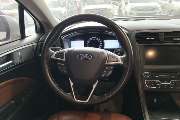 Used Ford Mondeo 2018 EcoBoost 180 Cognac Special Edition Steering Wheel