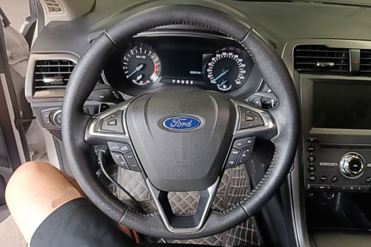 Used Ford Mondeo 2018 EcoBoost 180 Smart Control Fashion Model China V Standard Steering Wheel