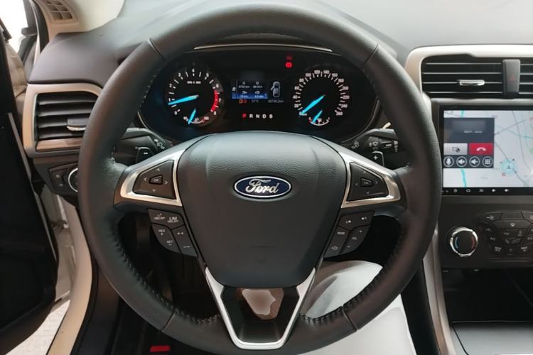Used Ford Mondeo 2018 EcoBoost 180 Fashion Edition Steering Wheel