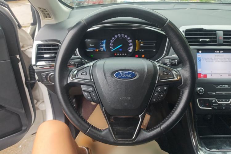 Used Ford Mondeo 2018 EcoBoost 180 SmartControl Luxury Model China V Standard Steering Wheel