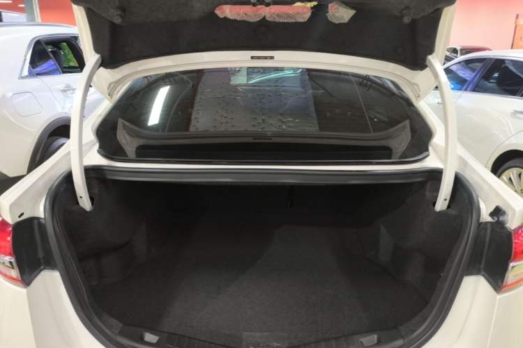 Used Ford Mondeo 2018 EcoBoost 200 Smart Control Fashion Model China V Standard Trunk