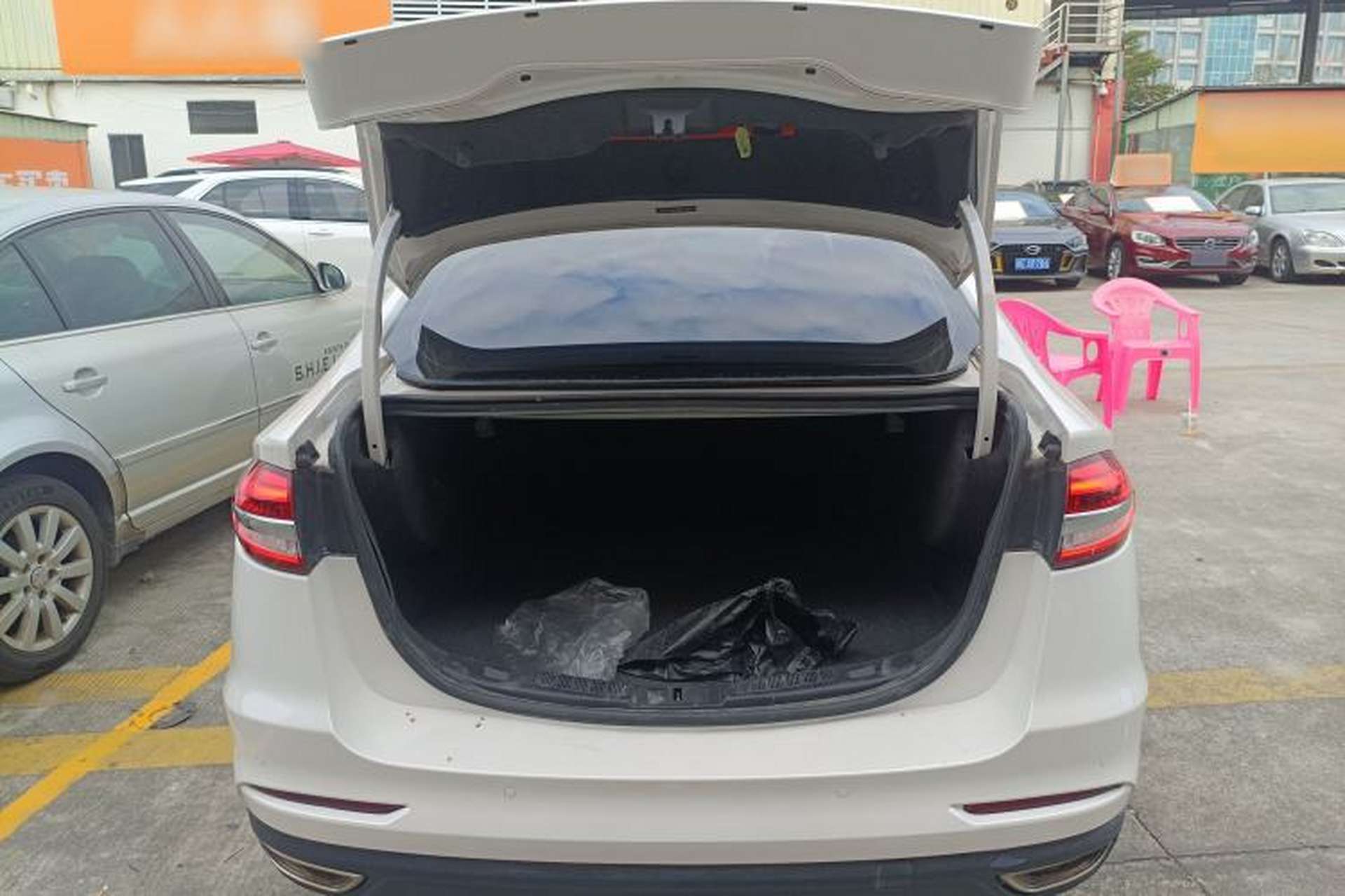 Used Ford Mondeo 2018 EcoBoost 180 Smart Control Fashion Model China VI Standard Trunk