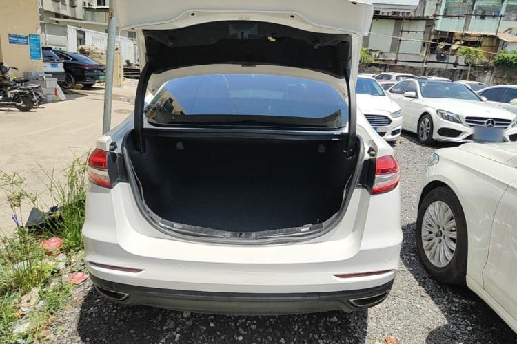 Used Ford Mondeo 2018 EcoBoost 180 Smart Control Fashion Model China V Standard Trunk
