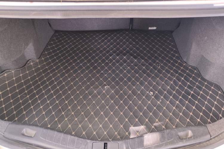Used Ford Mondeo 2018 EcoBoost 180 Fashion Edition Trunk