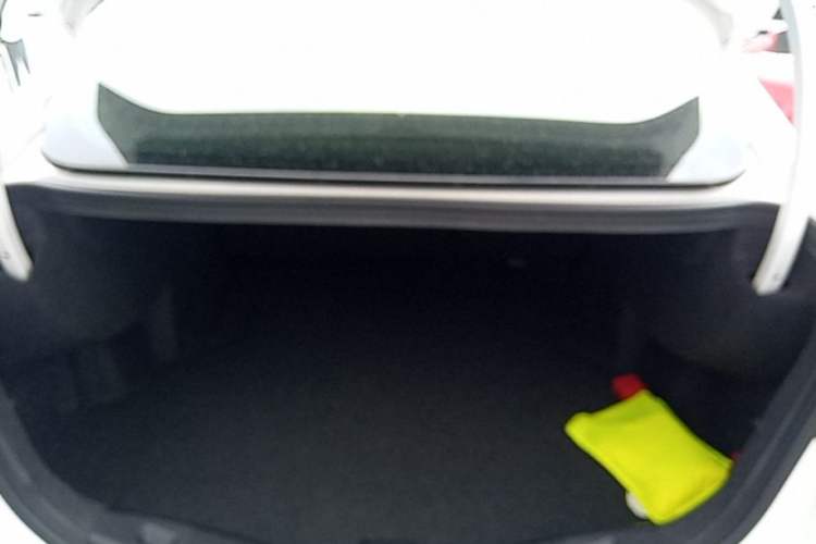 Used Ford Mondeo 2018 EcoBoost 180 Fashion Edition Trunk