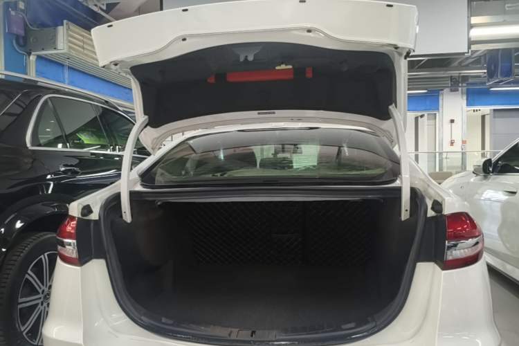 Used Ford Mondeo 2018 EcoBoost 180 Smart Control Fashion Model China V Standard Trunk