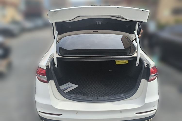 Used Ford Mondeo 2018 EcoBoost 180 Smart Control Fashion Model China V Standard Trunk