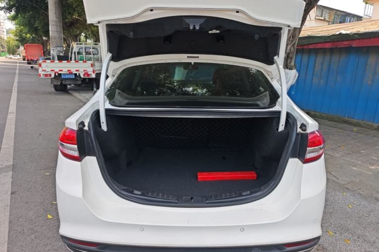 Used Ford Mondeo 2018 EcoBoost 180 Fashion Edition Trunk