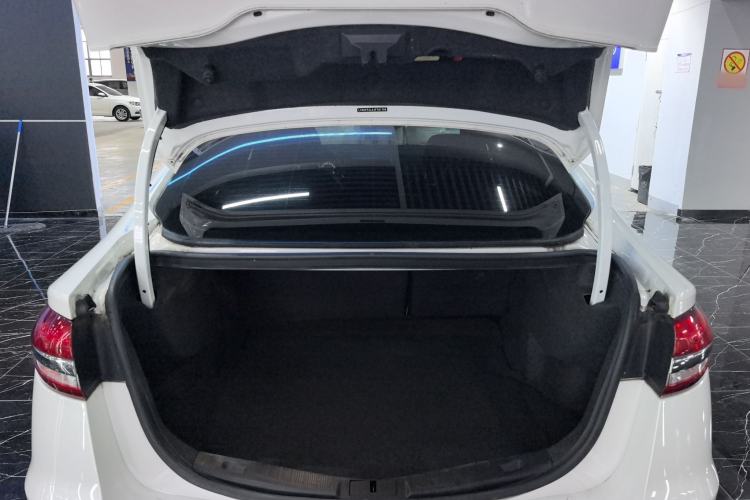Used Ford Mondeo 2018 EcoBoost 180 Smart Control Fashion Model China V Standard Trunk