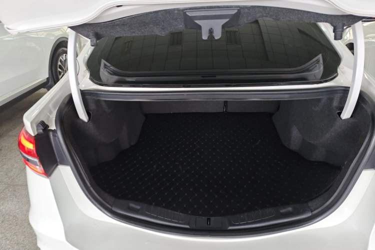 Used Ford Mondeo 2018 EcoBoost 180 Smart Control Fashion Model China V Standard Trunk