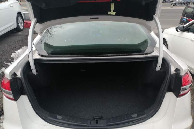 Used Ford Mondeo 2018 EcoBoost 180 Smart Control Fashion Model China V Standard Trunk