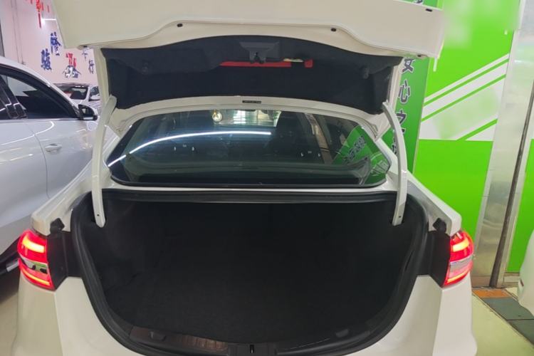 Used Ford Mondeo 2018 EcoBoost 180 Smart Control Fashion Model China V Standard Trunk