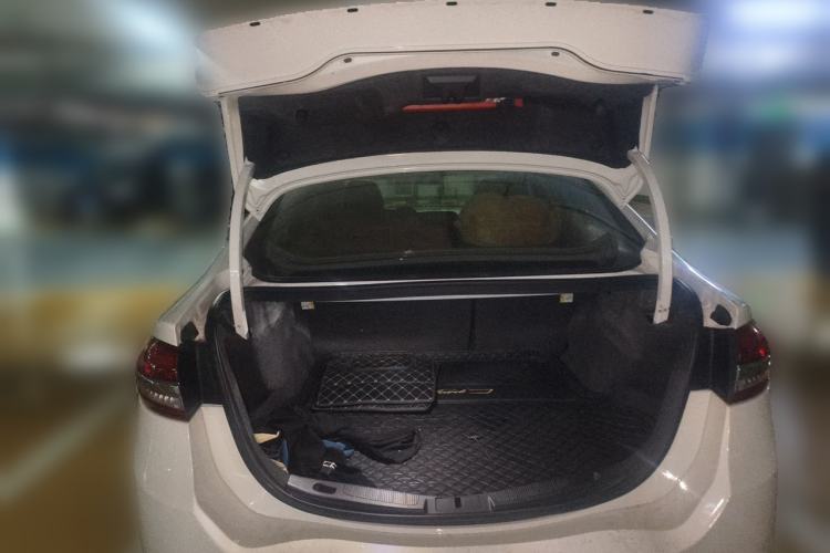 Used Ford Mondeo 2018 EcoBoost 180 Fashion Edition Trunk
