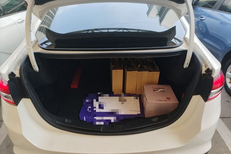 Used Ford Mondeo 2018 EcoBoost 180 Fashion Edition Trunk