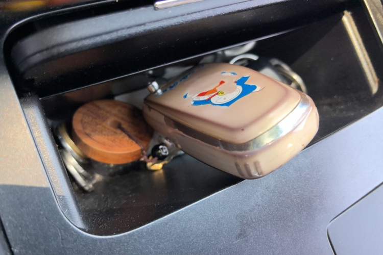 Used Ford Mondeo 2018 EcoBoost 180 Smart Control Fashion Model China VI Standard Vehicle Key