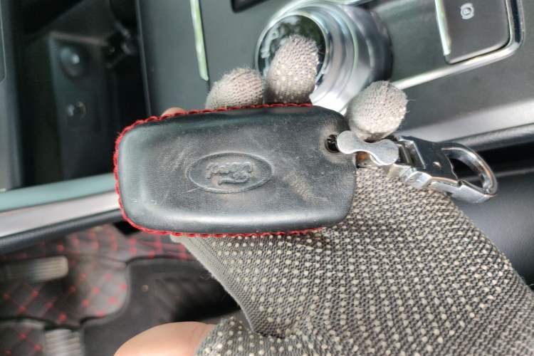 Used Ford Mondeo 2018 EcoBoost 200 Smart Control Fashion Model China V Standard Vehicle Key