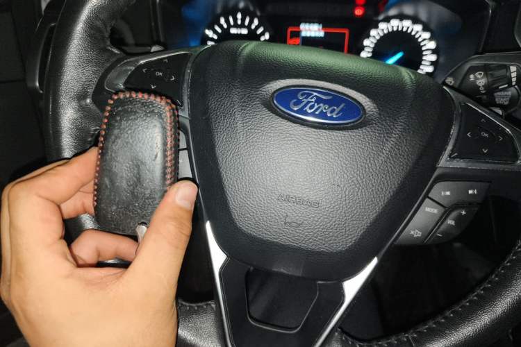 Used Ford Mondeo 2018 EcoBoost 180 Smart Control Fashion Model China V Standard Vehicle Key