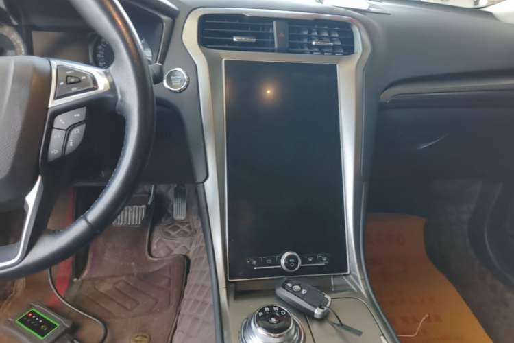 Used Ford Mondeo 2020 EcoBoost 180 Stylish Model Audio And AC Panel