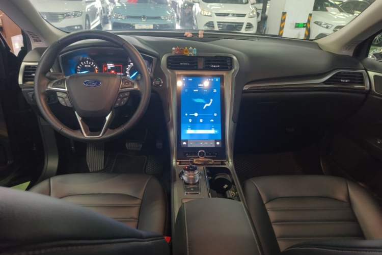Used Ford Mondeo 2020 EcoBoost 180 Stylish Model Center Console