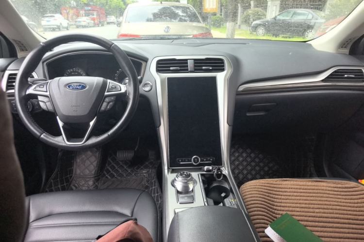 Used Ford Mondeo 2020 EcoBoost 200 Stylish Model Center Console