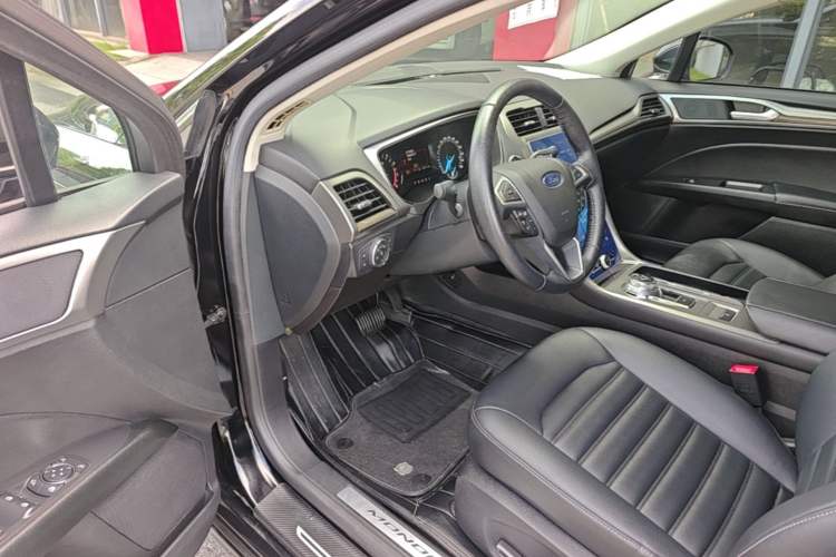 Used Ford Mondeo 2020 EcoBoost 180 Stylish Model Driver Seat